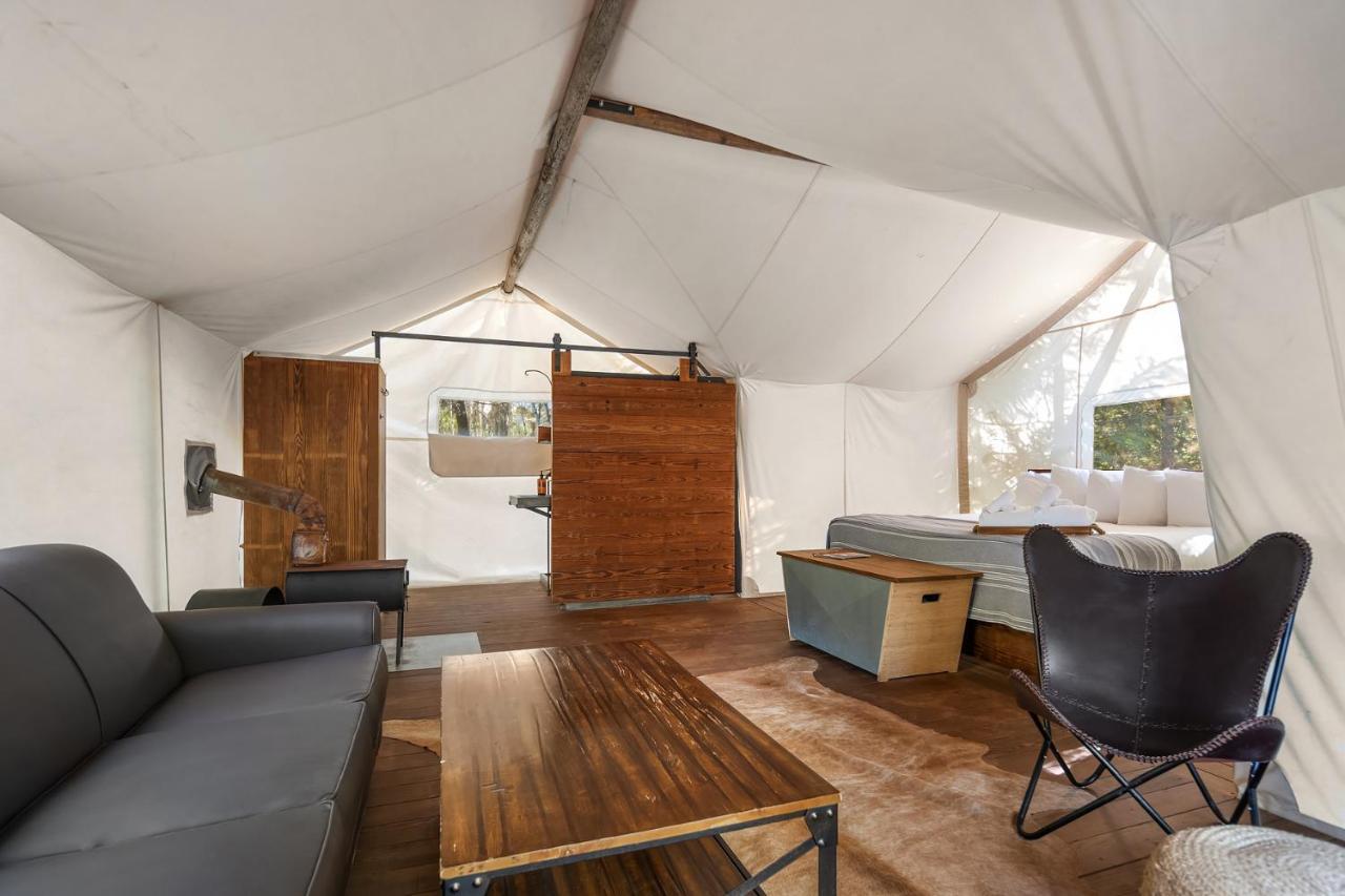 Under Canvas Glacier Coram Luaran gambar